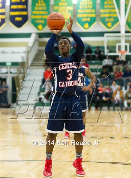 Thumbnail 2 in Cleveland Central Catholic vs Morgan Park (LeBron James Classic) photogallery.