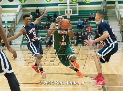 Thumbnail 1 in Cleveland Central Catholic vs Morgan Park (LeBron James Classic) photogallery.