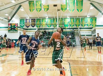 Thumbnail 2 in Cleveland Central Catholic vs Morgan Park (LeBron James Classic) photogallery.