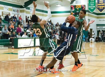 Thumbnail 1 in Cleveland Central Catholic vs Morgan Park (LeBron James Classic) photogallery.