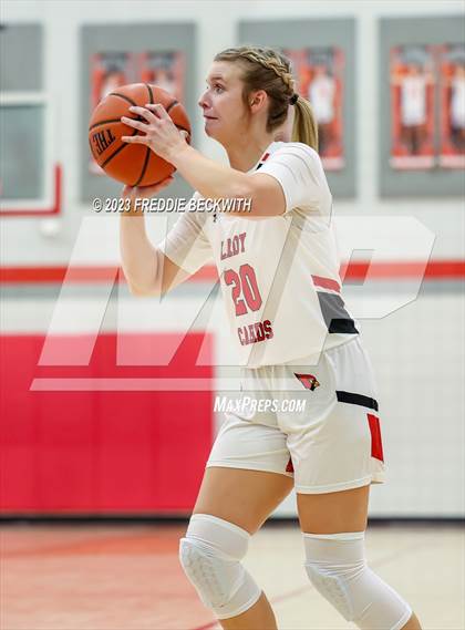 Thumbnail 1 in Gunter @ Pottsboro photogallery.