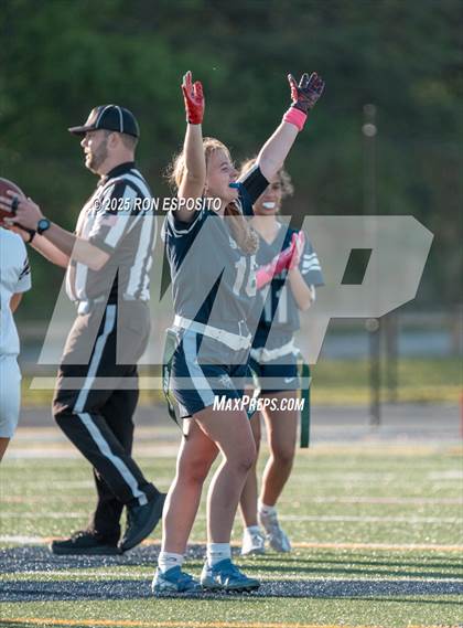 Thumbnail 3 in Eastport-South Manor photogallery.