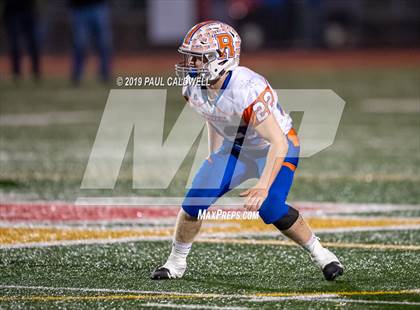 Thumbnail 3 in Ridgefield vs. Steilacoom (WIAA 2A 1st Round) photogallery.