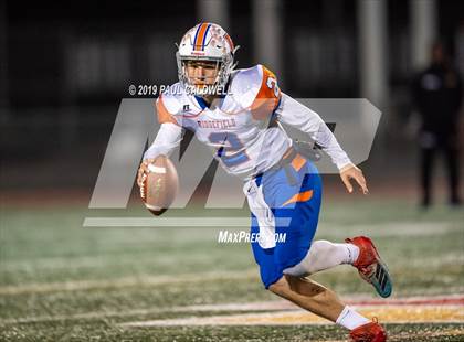 Thumbnail 2 in Ridgefield vs. Steilacoom (WIAA 2A 1st Round) photogallery.
