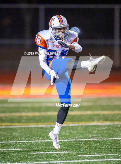 Thumbnail 2 in Ridgefield vs. Steilacoom (WIAA 2A 1st Round) photogallery.
