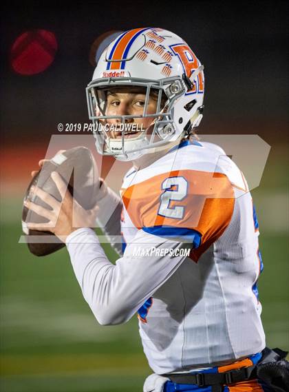 Thumbnail 2 in Ridgefield vs. Steilacoom (WIAA 2A 1st Round) photogallery.