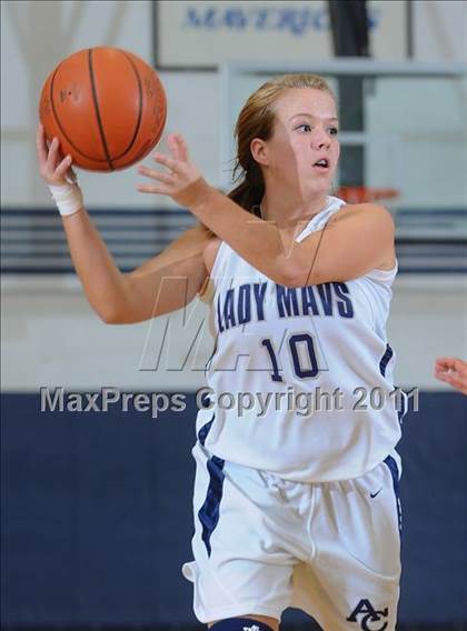 Thumbnail 3 in Knoxville Catholic @ Anderson County photogallery.