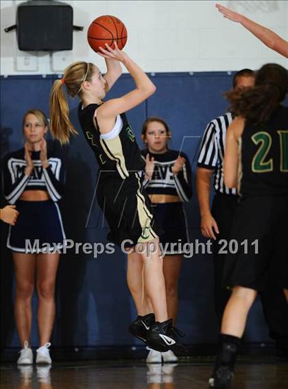 Thumbnail 1 in Knoxville Catholic @ Anderson County photogallery.
