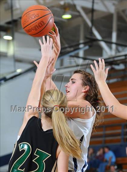 Thumbnail 2 in Knoxville Catholic @ Anderson County photogallery.