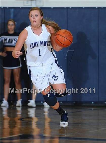 Thumbnail 2 in Knoxville Catholic @ Anderson County photogallery.