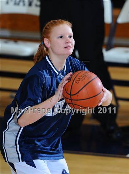 Thumbnail 2 in Knoxville Catholic @ Anderson County photogallery.