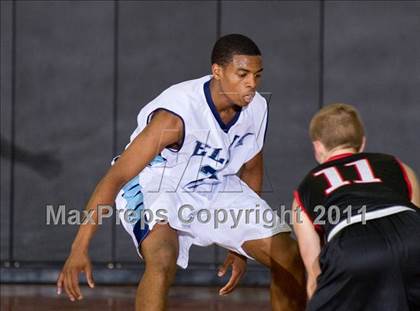 Thumbnail 1 in Alief Elsik vs. Langham Creek (McDonald's Texas Invitational) photogallery.
