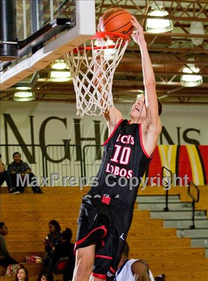 Thumbnail 1 in Alief Elsik vs. Langham Creek (McDonald's Texas Invitational) photogallery.