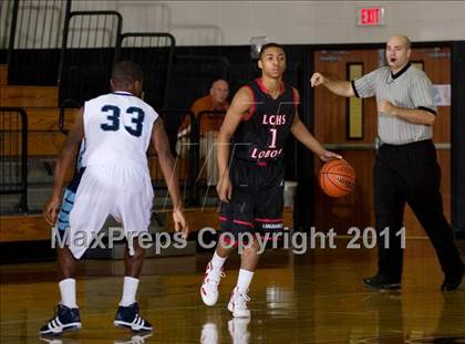 Thumbnail 1 in Alief Elsik vs. Langham Creek (McDonald's Texas Invitational) photogallery.