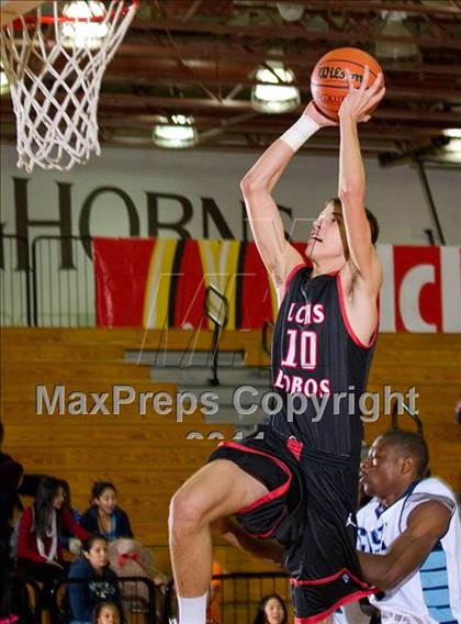 Thumbnail 3 in Alief Elsik vs. Langham Creek (McDonald's Texas Invitational) photogallery.