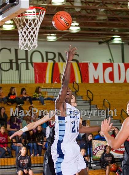 Thumbnail 3 in Alief Elsik vs. Langham Creek (McDonald's Texas Invitational) photogallery.