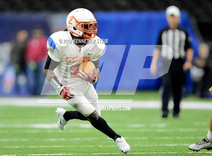 Thumbnail 1 in Oak Grove vs. Kentwood (LHSAA 1A State Final)  photogallery.