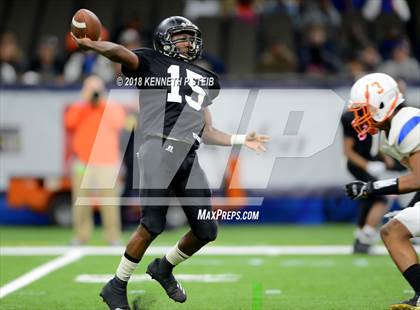 Thumbnail 1 in Oak Grove vs. Kentwood (LHSAA 1A State Final)  photogallery.