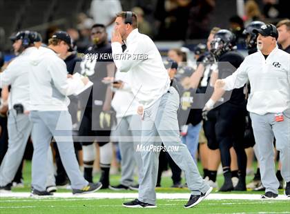 Thumbnail 1 in Oak Grove vs. Kentwood (LHSAA 1A State Final)  photogallery.