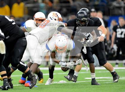 Thumbnail 3 in Oak Grove vs. Kentwood (LHSAA 1A State Final)  photogallery.
