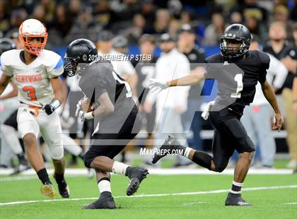 Thumbnail 2 in Oak Grove vs. Kentwood (LHSAA 1A State Final)  photogallery.