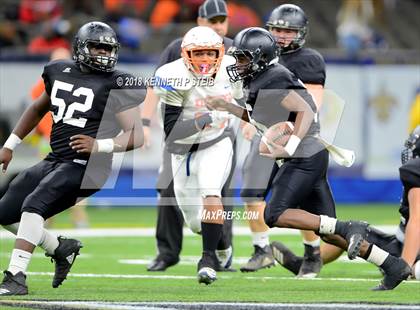 Thumbnail 3 in Oak Grove vs. Kentwood (LHSAA 1A State Final)  photogallery.