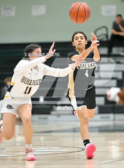 Thumbnail 3 in Pioneer vs. Gridley (Steve Cauchi Ram Jam) photogallery.