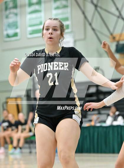 Thumbnail 2 in Pioneer vs. Gridley (Steve Cauchi Ram Jam) photogallery.