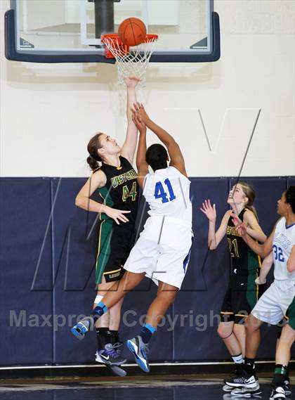 Thumbnail 2 in West Linn vs St. Mary's Academy (Nike Interstate Shootout) photogallery.