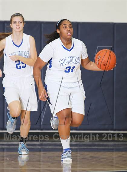 Thumbnail 3 in West Linn vs St. Mary's Academy (Nike Interstate Shootout) photogallery.