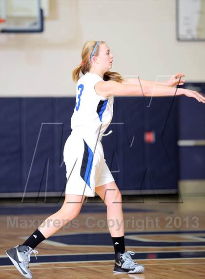 Thumbnail 1 in West Linn vs St. Mary's Academy (Nike Interstate Shootout) photogallery.