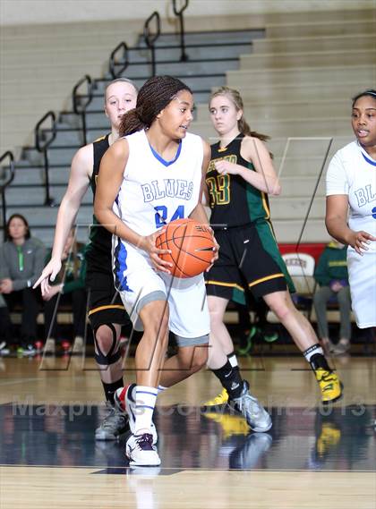 Thumbnail 2 in West Linn vs St. Mary's Academy (Nike Interstate Shootout) photogallery.