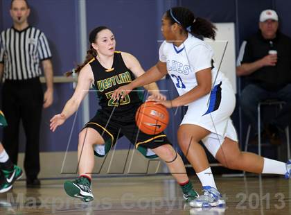 Thumbnail 3 in West Linn vs St. Mary's Academy (Nike Interstate Shootout) photogallery.
