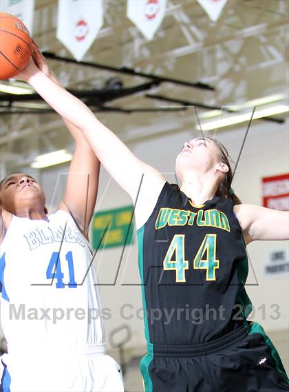 Thumbnail 3 in West Linn vs St. Mary's Academy (Nike Interstate Shootout) photogallery.