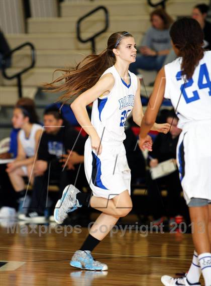 Thumbnail 1 in West Linn vs St. Mary's Academy (Nike Interstate Shootout) photogallery.