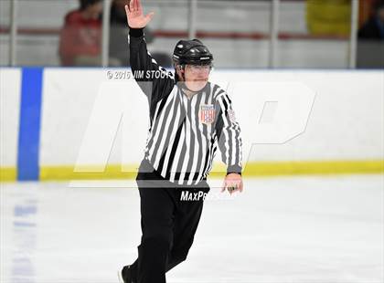 Thumbnail 3 in Iona Prep vs. Fairfield Prep (Carrano Cup Semifinal) photogallery.