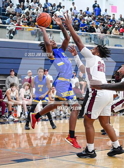 Thumbnail 3 in Silsbee vs Washington (UIL 4A Reg III Final) photogallery.