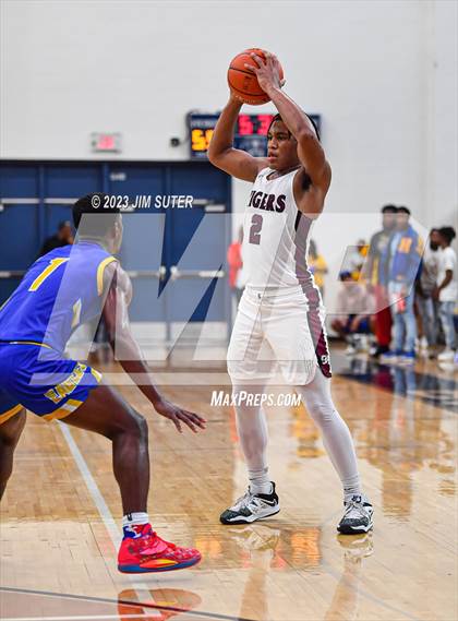 Thumbnail 3 in Silsbee vs Washington (UIL 4A Reg III Final) photogallery.