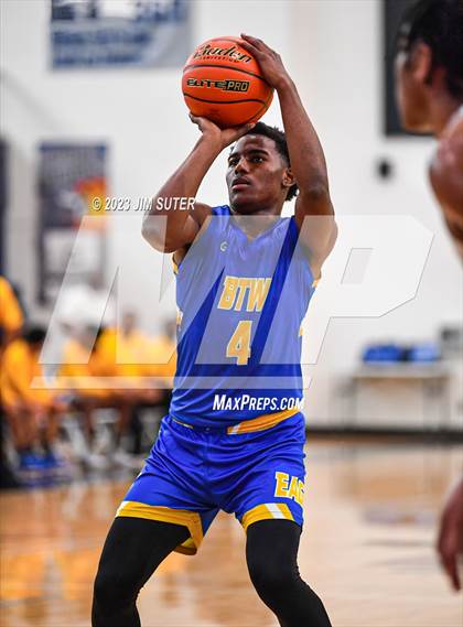 Thumbnail 1 in Silsbee vs Washington (UIL 4A Reg III Final) photogallery.