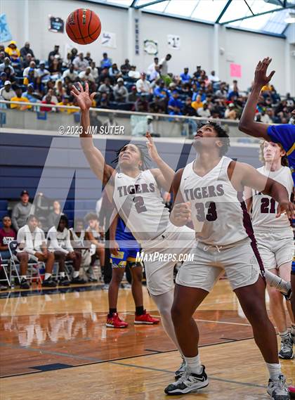 Thumbnail 1 in Silsbee vs Washington (UIL 4A Reg III Final) photogallery.