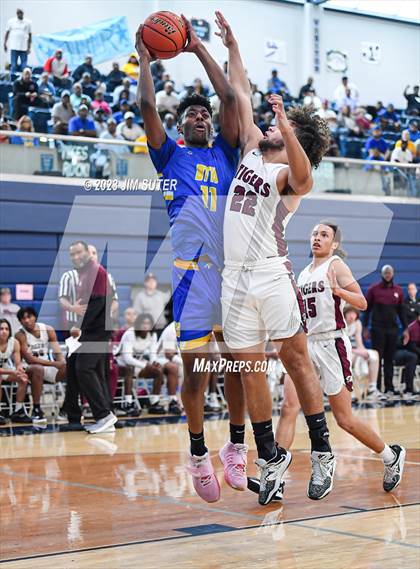 Thumbnail 2 in Silsbee vs Washington (UIL 4A Reg III Final) photogallery.