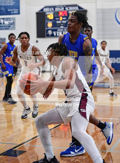 Thumbnail 2 in Silsbee vs Washington (UIL 4A Reg III Final) photogallery.