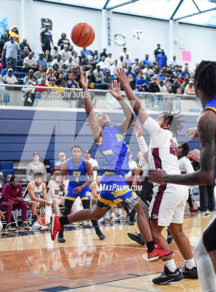 Thumbnail 1 in Silsbee vs Washington (UIL 4A Reg III Final) photogallery.