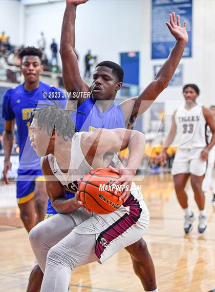 Thumbnail 3 in Silsbee vs Washington (UIL 4A Reg III Final) photogallery.