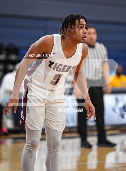 Thumbnail 3 in Silsbee vs Washington (UIL 4A Reg III Final) photogallery.