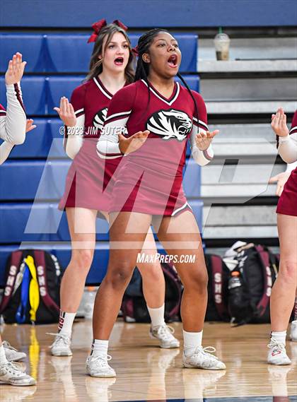 Thumbnail 2 in Silsbee vs Washington (UIL 4A Reg III Final) photogallery.