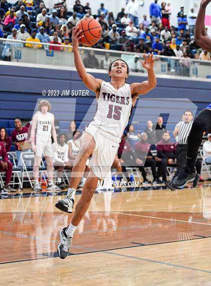 Thumbnail 2 in Silsbee vs Washington (UIL 4A Reg III Final) photogallery.