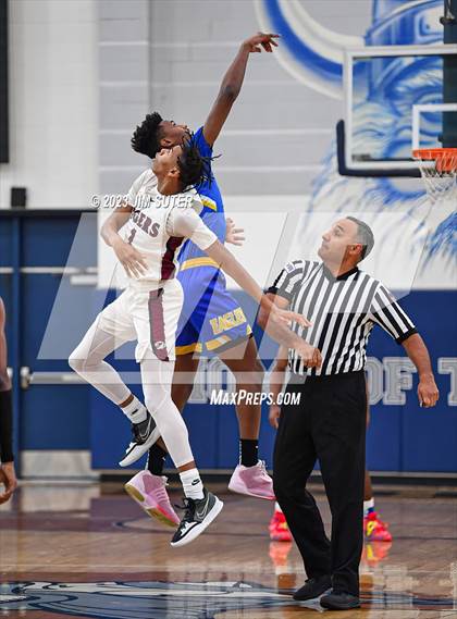 Thumbnail 3 in Silsbee vs Washington (UIL 4A Reg III Final) photogallery.