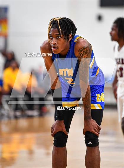 Thumbnail 2 in Silsbee vs Washington (UIL 4A Reg III Final) photogallery.