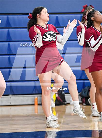 Thumbnail 2 in Silsbee vs Washington (UIL 4A Reg III Final) photogallery.